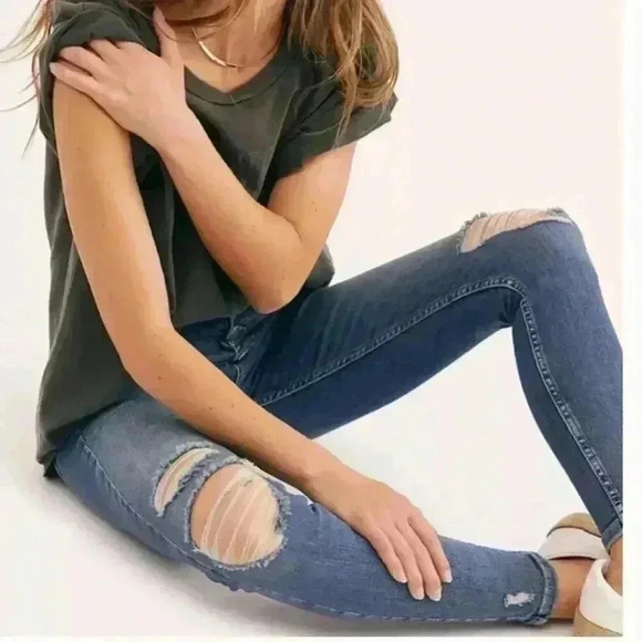 Free People Button Fly Sabrina Distressed High Waist Skinny Jeans Size 28 - Picture 1 of 16
